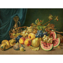 Греческая ваза и летние фрукты на натюрморте