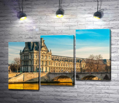 Модульная картина "Здание Лувра (Louvre) у берегов Сены"