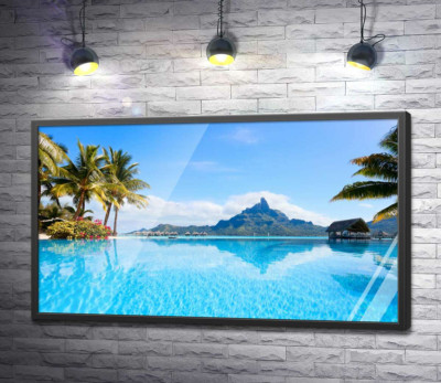 Постер "Горный хребет острова Бора-Бора (Bora Bora) отражается в бирюзе тропического океана"