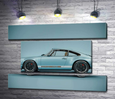 Блакитний гоночний автомобіль Porsche 911 Carrera RSR