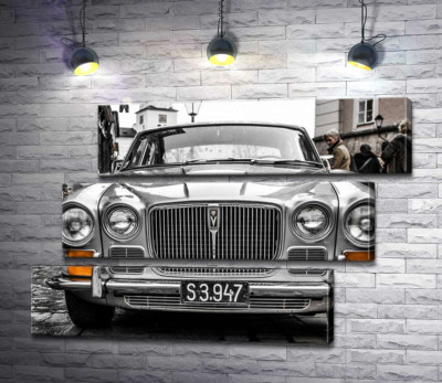 Модульна картина "Сірий спортивний люкс-седан Jaguar XJ6"