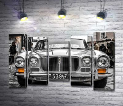 Модульна картина "Сірий спортивний люкс-седан Jaguar XJ6"