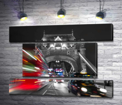 Модульная картина "Автомобили мчатся по ночному Тауэрскому мосту (Tower Bridge)"