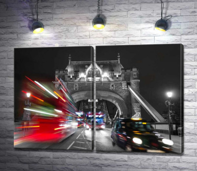 Модульная картина "Автомобили мчатся по ночному Тауэрскому мосту (Tower Bridge)"