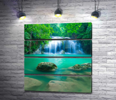Бірюзова вода водоспаду Ераван (Erawan falls)