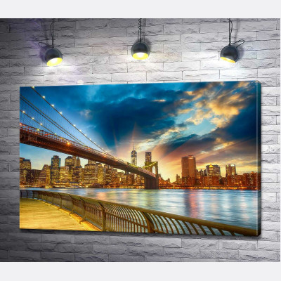 Бруклінський міст (Brooklyn Bridge) веде до багатолюдного мегаполісу