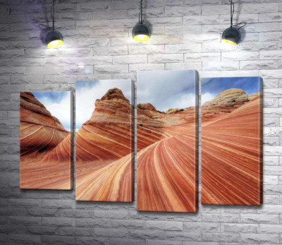 Плавные изгибы слоев скал на склоне Койот-Бют (Coyote Buttes)