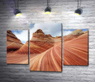 Плавні вигини шарів скель на схилі Койот-Бют (Coyote Buttes)