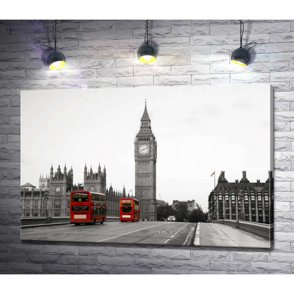 Двоповерхові автобуси - яскраві краплі в буденності Лондона