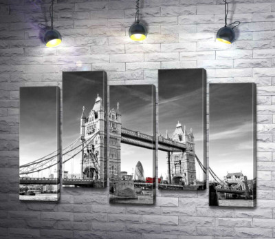 Модульна картина "Червоний автобус прямує по Тауерському мосту (Tower Bridge)"