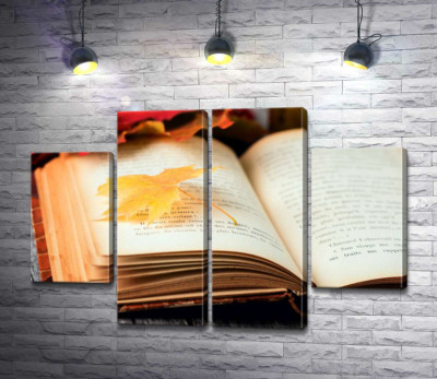 Модульна картина "Жовтий кленовий листочок лежить на сторінці книги"