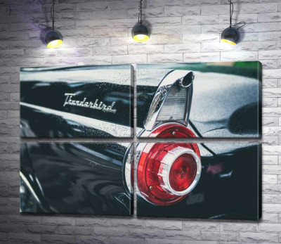 Задняя фара люксового автомобиля Ford Thunderbird