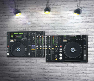 Модульная картина "Современный DJ контроллер Pioneer"