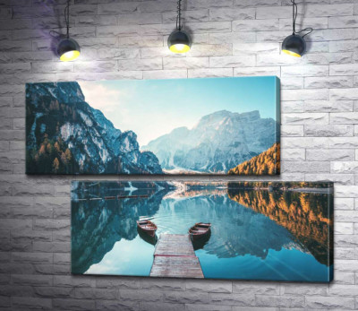 Модульная картина "Симметрия лодок среди горного озера Брайес (Braies)"
