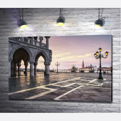 Площадь святого Марка (Piazza San Marco) на рассвете