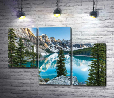 Модульна картина "Стрункі ялинки на скелястому березі озера Морейн (Moraine Lake)"