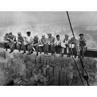 Обед нью-йоркских рабочих на небоскребе