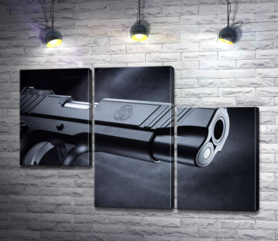 Модульная картина "Четкость элементов черного пистолета M1911"
