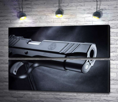 Модульная картина "Четкость элементов черного пистолета M1911"