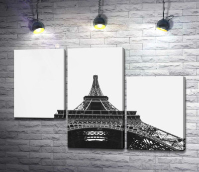 Модульна картина "Залізний шпиль Ейфелевої вежі (Eiffel tower) зникає у хмарному небі"