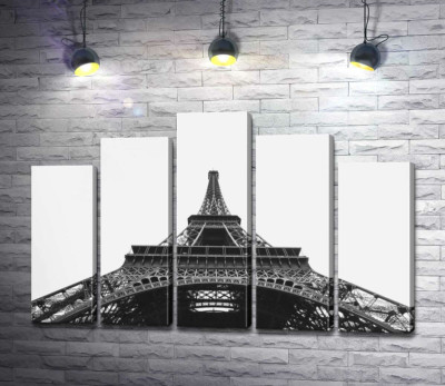 Модульная картина "Железный шпиль Эйфелевой башни (Eiffel tower) исчезает в облачном небе"