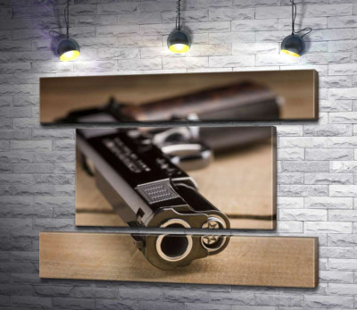 Модульна картина "Дуло чорного пістолета M1911"