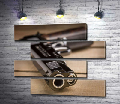 Модульна картина "Дуло чорного пістолета M1911"