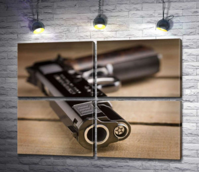 Дуло чорного пістолета M1911