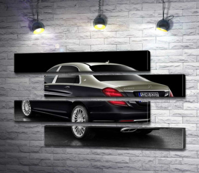 Чорна поверхня престижного автомобіля Mercedes-Maybach S-Class