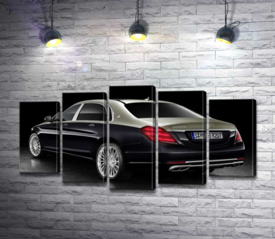 Модульна картина "Чорна поверхня престижного автомобіля Mercedes-Maybach S-Class"