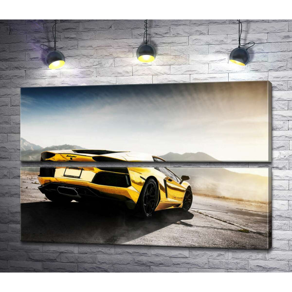 Чорні елементи жовтого автомобіля Lamborghini Aventador