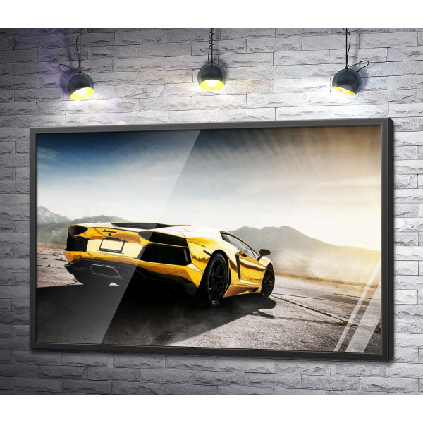 Черные элементы желтого автомобиля Lamborghini Aventador