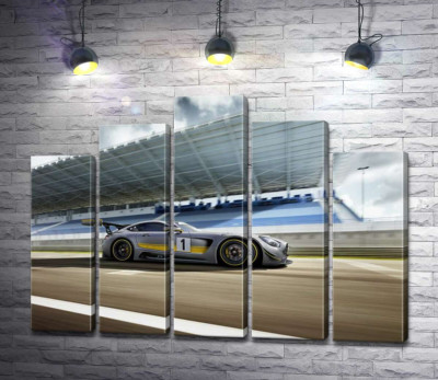 Модульна картина "Спортивний автомобіль Mercedes-AMG GT3 на гоночній трасі"