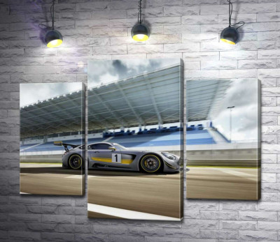 Спортивный автомобиль Mercedes-AMG GT3 на гоночной трассе