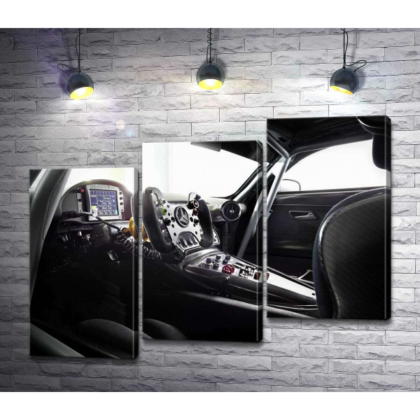 Унікальний салон гоночного автомобіля Mercedes-AMG GT3