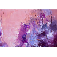 Фіолетова палітра відтіняється рожевим в абстрактних візерунках