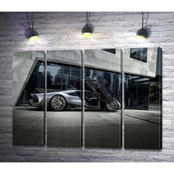 Крила-двері в сірому гіперкарі Mercedes-AMG Project One