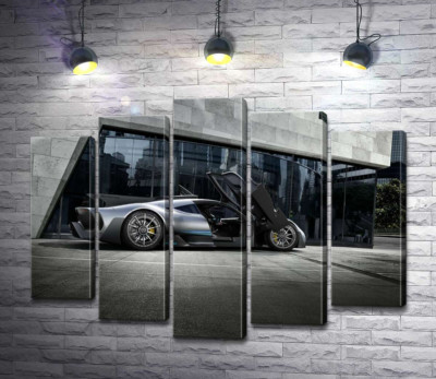 Модульная картина "Крылья-двери в сером гиперкаре Mercedes-AMG Project One"