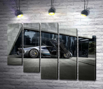 Крылья-двери в сером гиперкаре Mercedes-AMG Project One