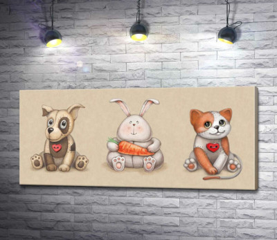 Игрушечное трио: пятнистая собака, котик и зайчик с морковкой по центру