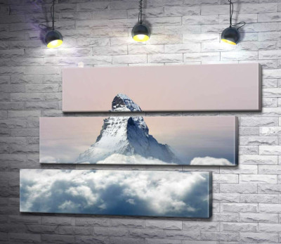 Модульна картина "Скелястий пік гори Матергорн (Matterhorn) оточений пухнастим шаром хмар"