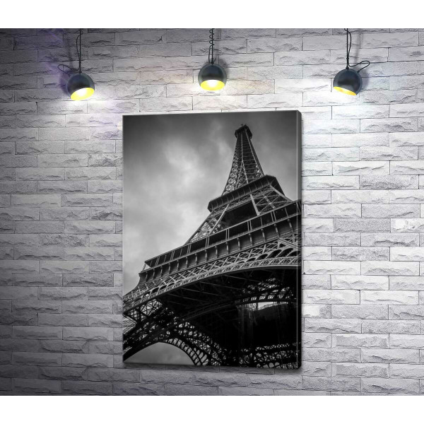 Металева конструкція Ейфелевої вежі (Eiffel tower)