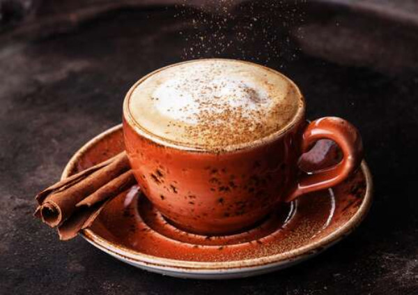 Какао покрывает воздушную кофейную пенку