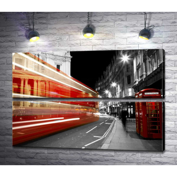 Нічний трафік лондонських вулиць
