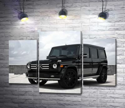 Модульна картина "Чорний Mercedes Gelenvagen G55 AMG на бетонній дорозі"