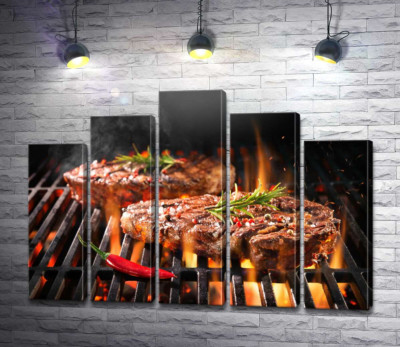 Модульная картина "Сочные стейки с перцем на гриле"