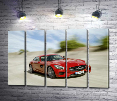 Модульна картина "Червоний автомобіль Mercedes-Benz GT-Class 2016 в дорозі"