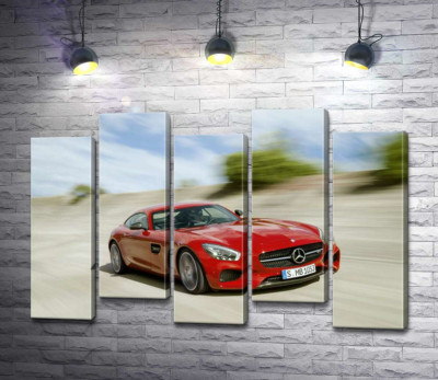 Модульна картина "Червоний автомобіль Mercedes-Benz GT-Class 2016 в дорозі"