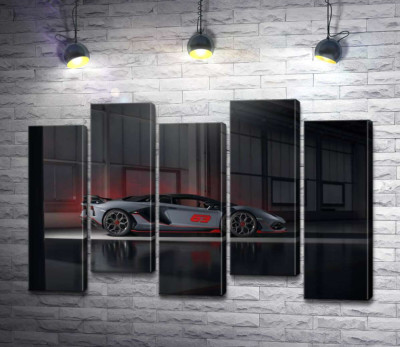 Модульна картина "Сріблястий автомобіль Lamborghini Aventador S 2018 в ангарі"