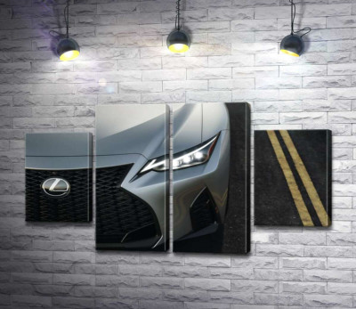 Модульна картина "Витончена фара сріблястого автомобіля Lexus IS 300"